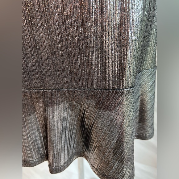 Michael Kors Stretch Metallic Flatter Sleeves Neck Details Dress - Picture 7 of 13